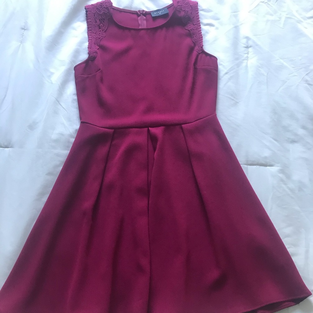 Everly burgundy dress